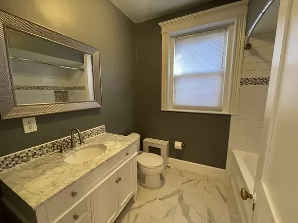 Brookline, MA 02446,25 Stearns Road #4