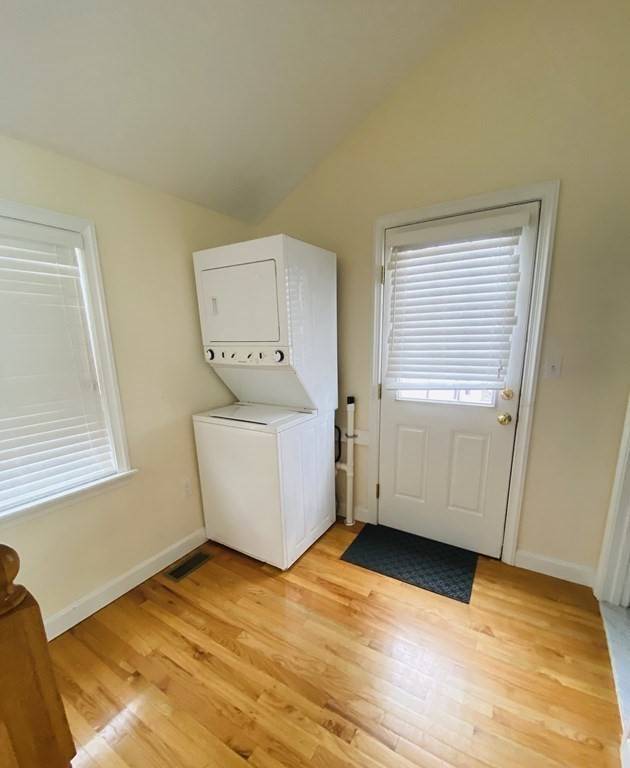 Winthrop, MA 02152,554 Pleasant Street #2
