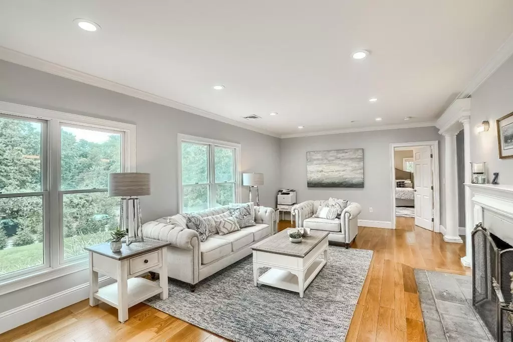 Cohasset, MA 02025,247 Forest Ave