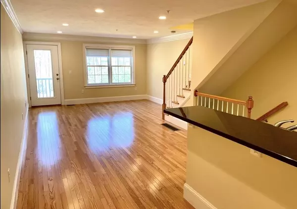 Hudson, MA 01749,143 Broad St #6