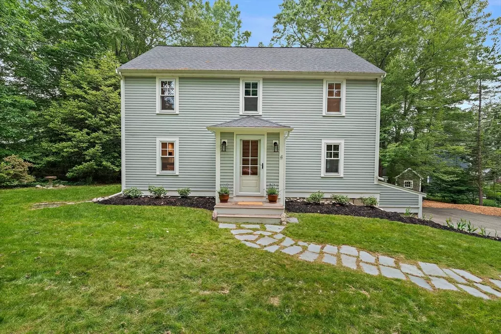 Norwell, MA 02061,4 Captain Vinal Way