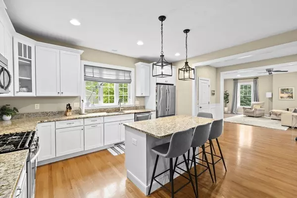 Natick, MA 01760,12 Garden Rd #12