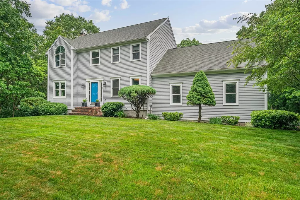 East Bridgewater, MA 02333,9 Captains Way