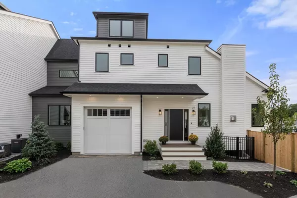 27 Johnson Place #27, Newton, MA 02466