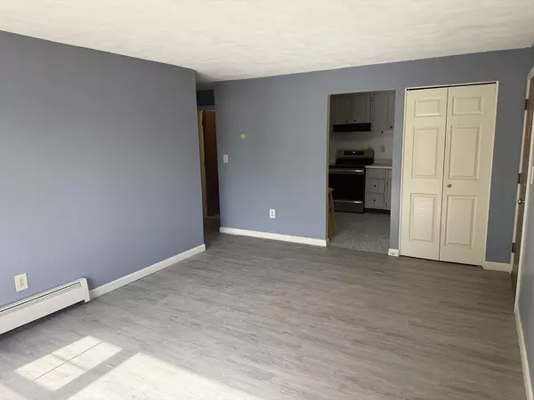 Woburn, MA 01801,924 Main St #26