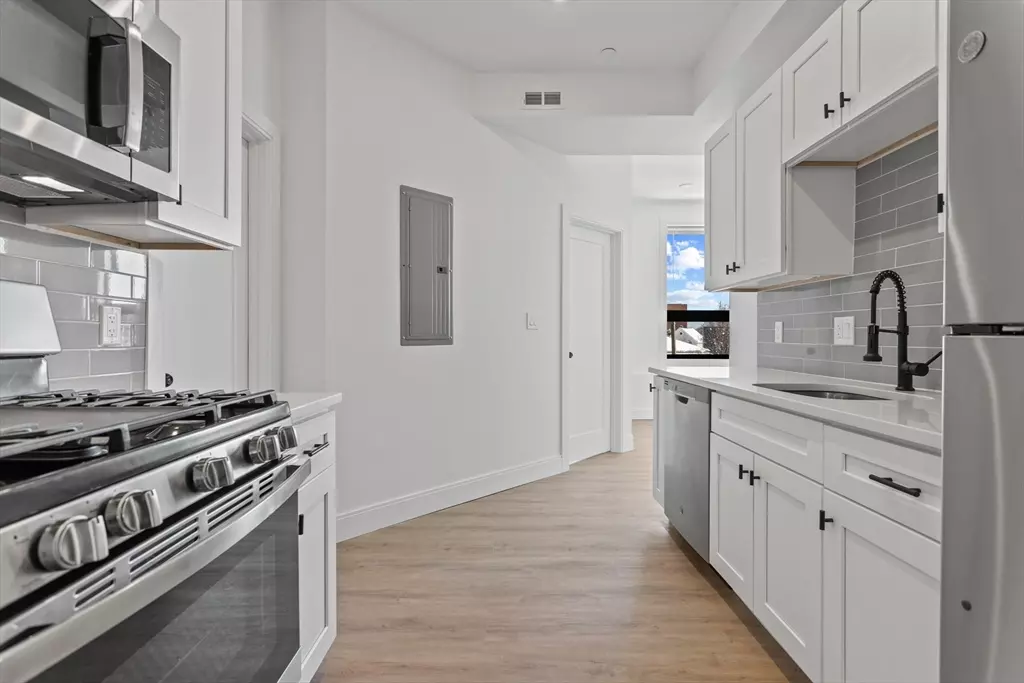Boston, MA 02124,1137 Washington Street #6