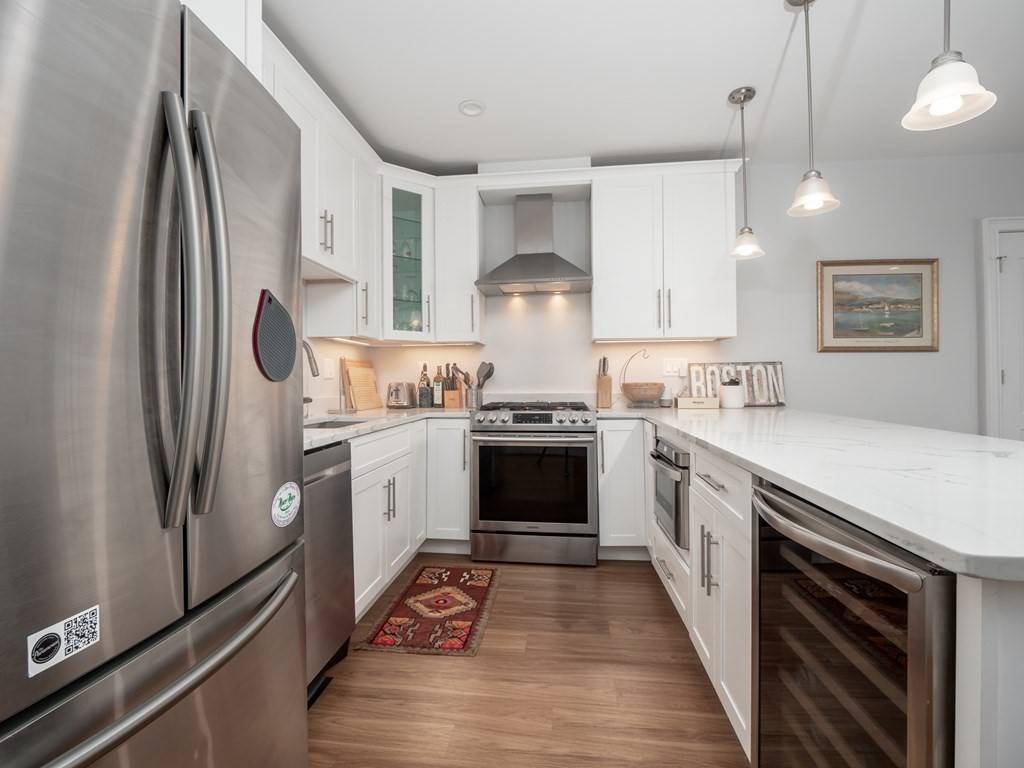 Boston, MA 02127,45 L Street #21