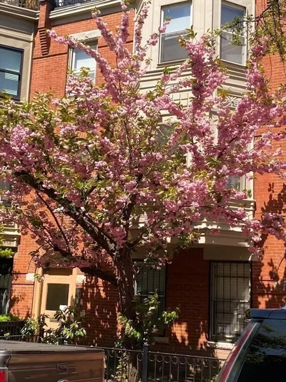 12 Follen St #2, Boston, MA 02116