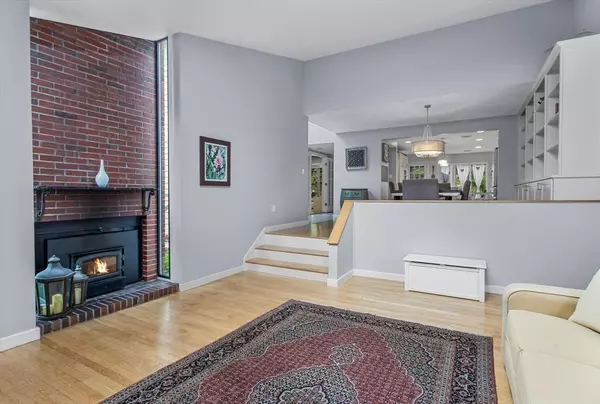 Brookline, MA 02467,4 Benjamin Pl #4