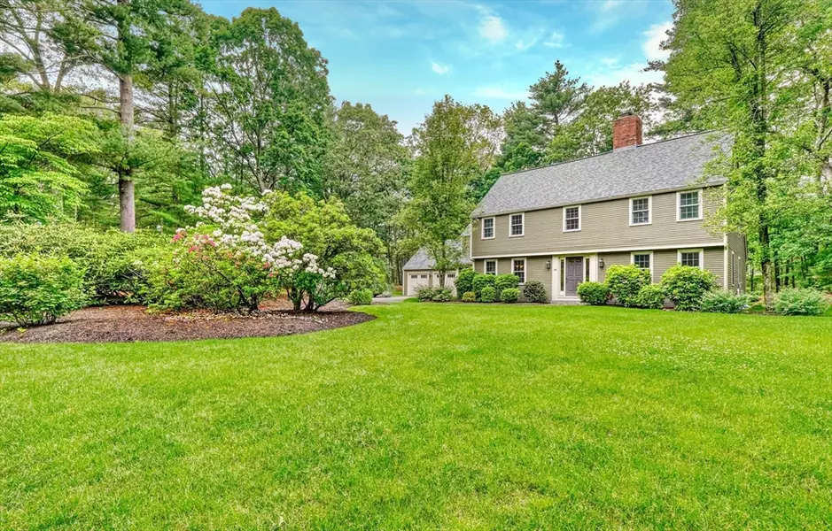 43 Old Pickard Rd, Concord, MA 01742