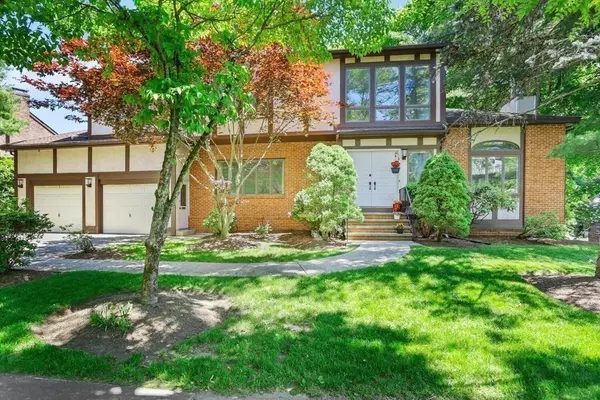 36 W Boulevard Rd, Newton, MA 02459