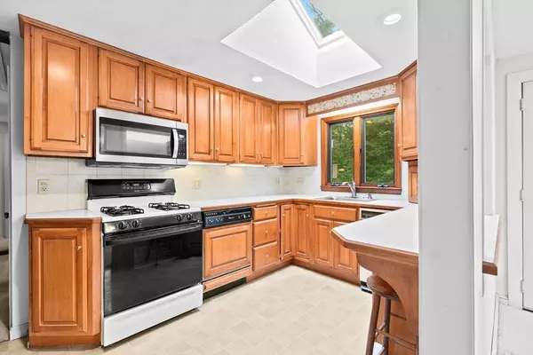 Hanson, MA 02341,57 Maquan St