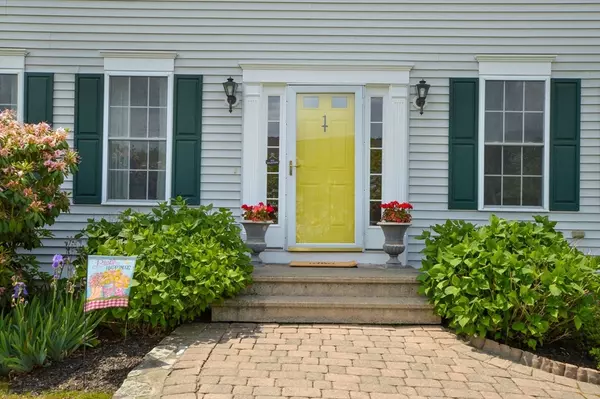 Fairhaven, MA 02719,1 Courtlyn Way