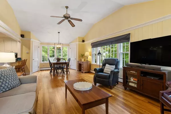 Acton, MA 01720,15 Thoreau Rd