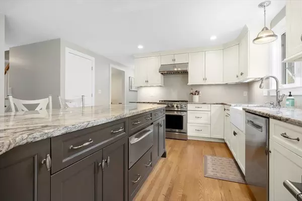 Hanover, MA 02339,1296 Main