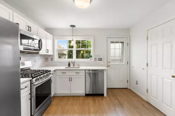 Everett, MA 02149,32 Pearl St #32