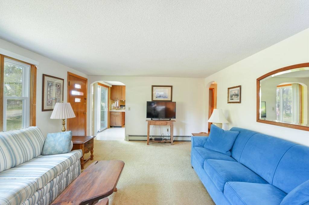 Falmouth, MA 02536,873 E Falmouth Hwy
