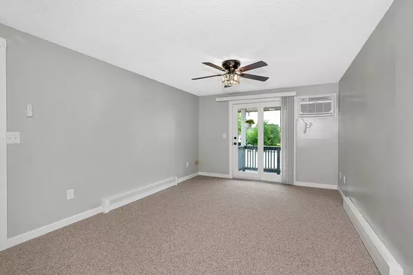 Leominster, MA 01453,10 Abbey Rd #301