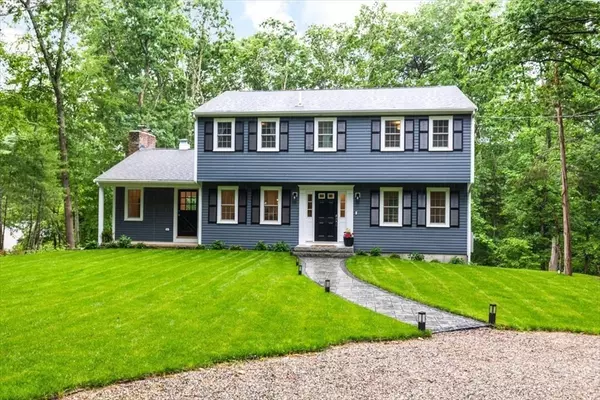 98 Old Forge Rd, Scituate, MA 02066
