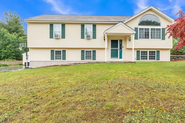 Leicester, MA 01542,2 Wendy Pl