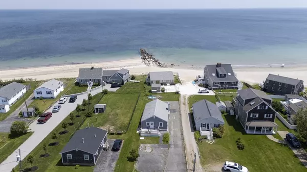 49 Freeman Ave, Sandwich, MA 02563