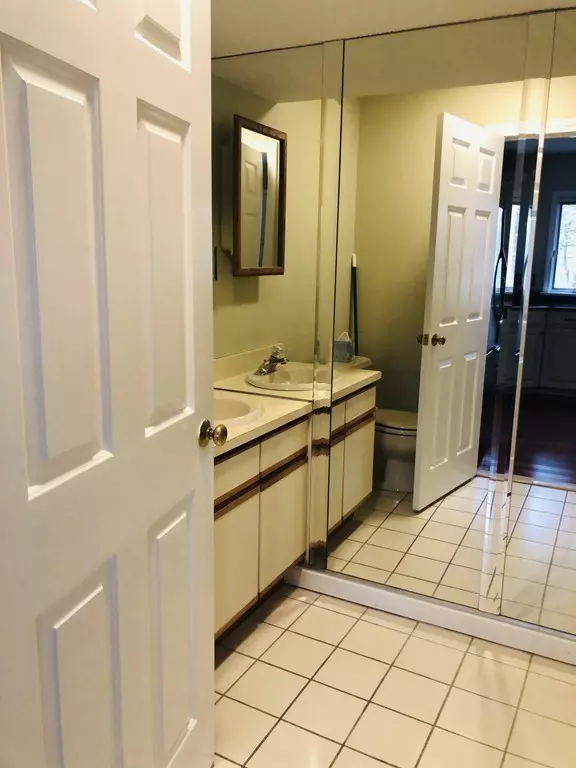 Woburn, MA 01801,305 Salem St #411