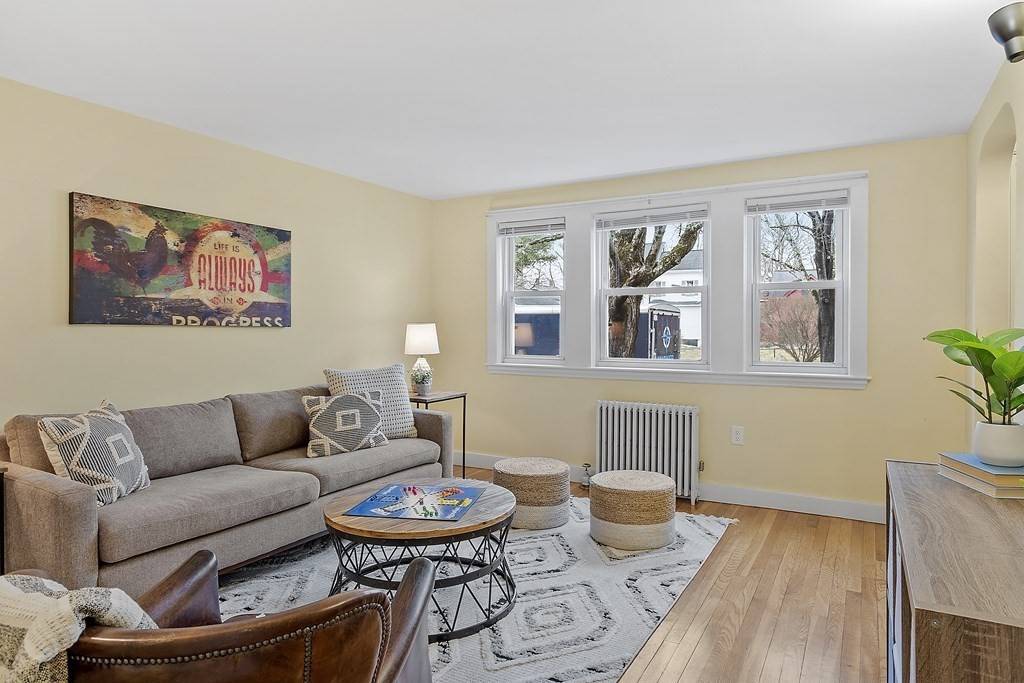 Acton, MA 01720,62 Spruce St #62
