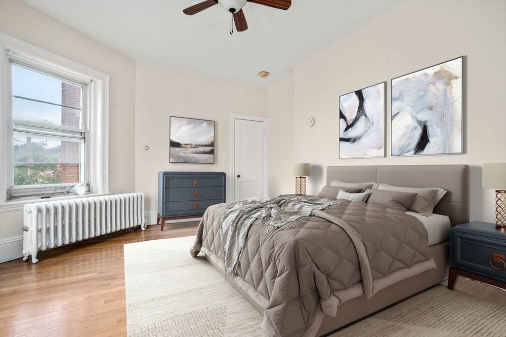 Brookline, MA 02445,369 Tappan St #8