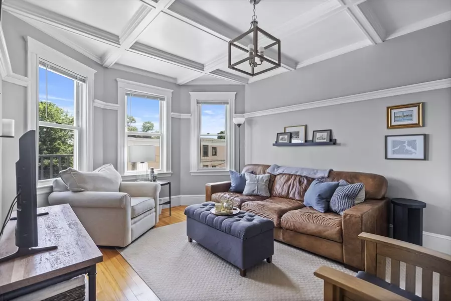 40 King St #3, Boston, MA 02122