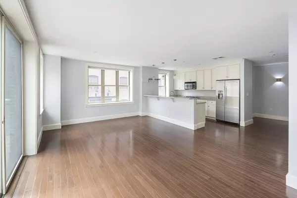 Beverly, MA 01915,116 Rantoul Street #109