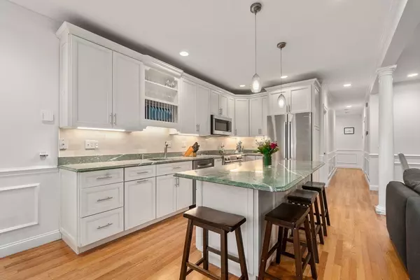 Boston, MA 02129,38 Mount Vernon St #1