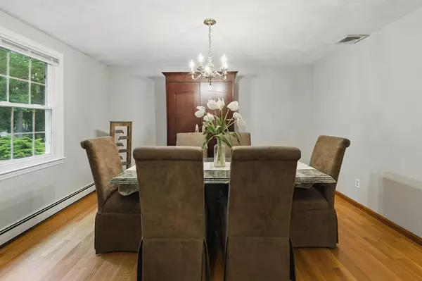 Boxford, MA 01921,3 Old Topsfield Rd