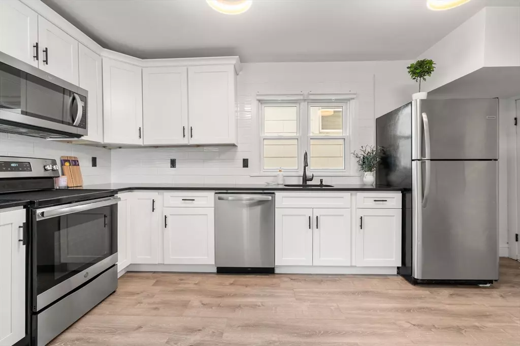 Everett, MA 02149,20 Pleasant View Ave