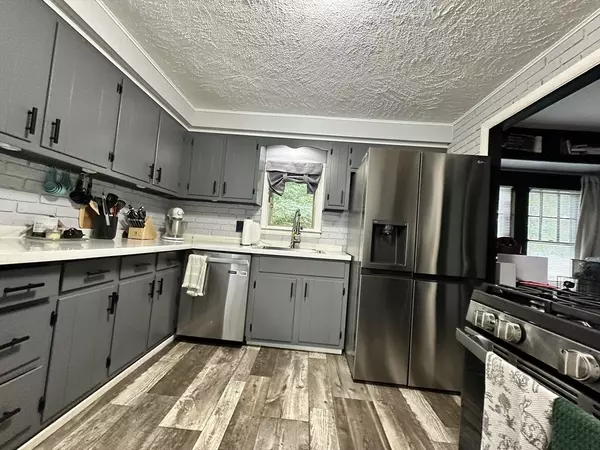 Auburn, MA 01501,76 Boyce St