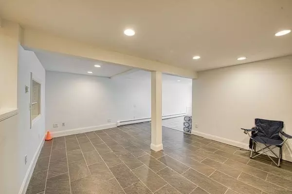Weymouth, MA 02190,1050 Main Street #1B