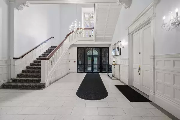 17 Gloucester St #A, Boston, MA 02115