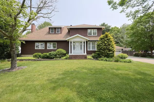 185 South St, Plainville, MA 02762