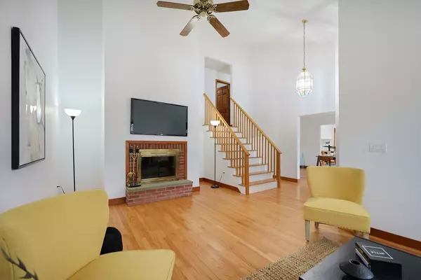 Sturbridge, MA 01566,251 Holland Road