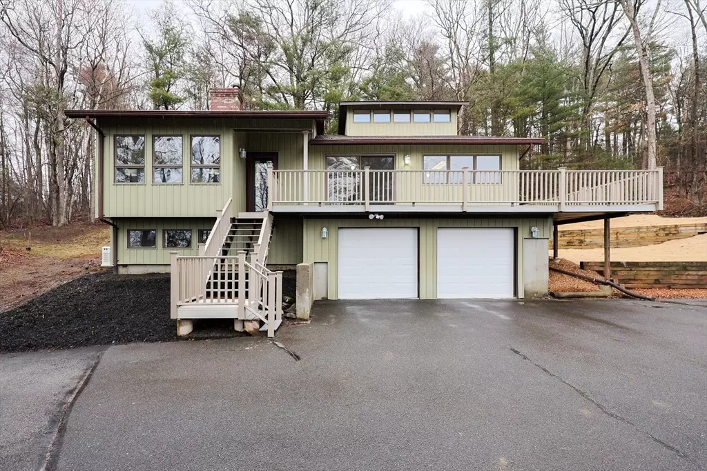 Sturbridge, MA 01566,251 Holland Road