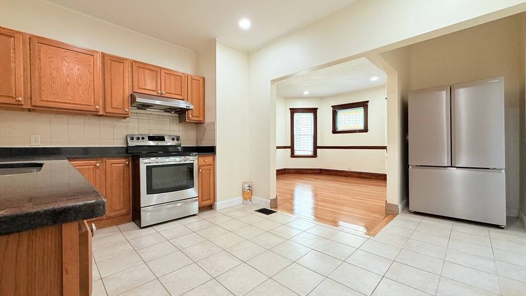 Boston, MA 02124,6 Silloway St #1