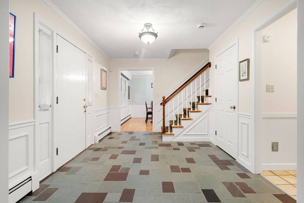 Concord, MA 01742,369 Border Rd