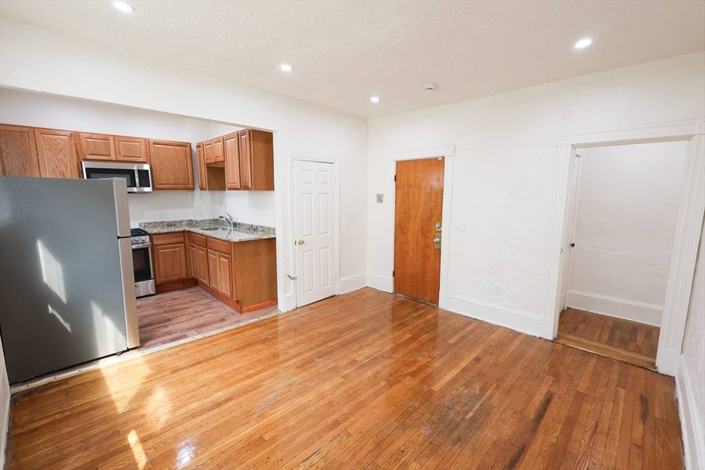 Boston, MA 02119,114 Amory Street #5