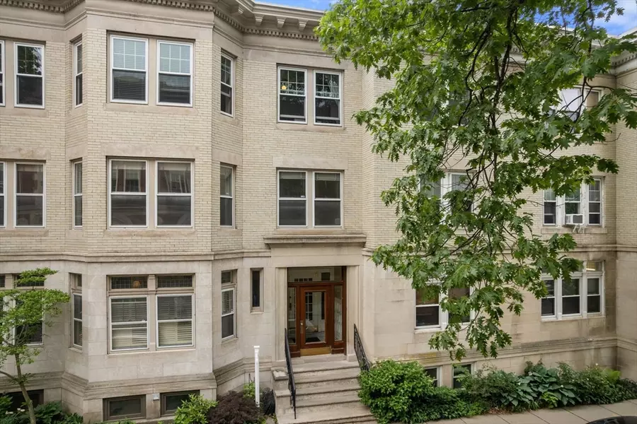 76 Marshal St #2, Brookline, MA 02446