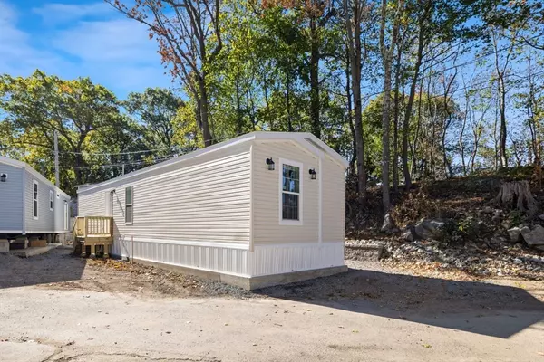 103 Newbury #2, Danvers, MA 01923