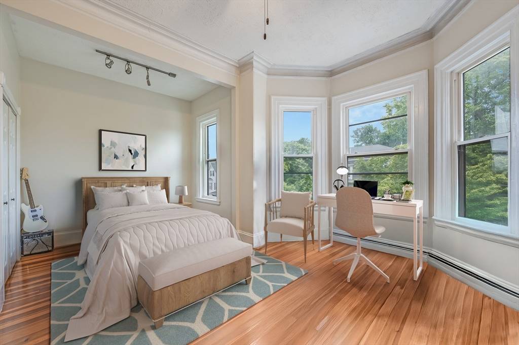 805 E 4th St #2, Boston, MA 02127