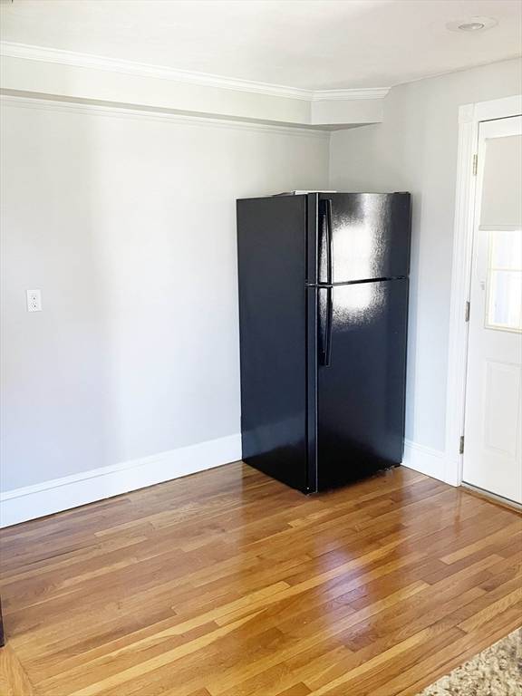 Danvers, MA 01923,23 Hyde St #4