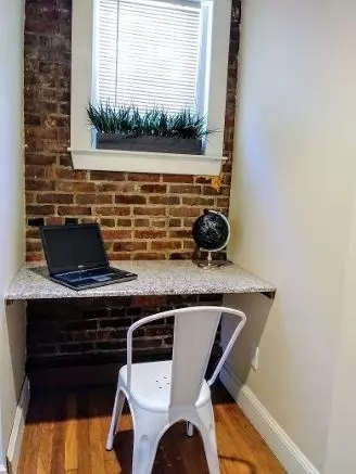 Boston, MA 02215,869 Beacon #1