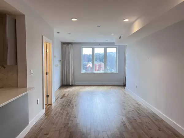 Boston, MA 02135,50 Hichborn St #403