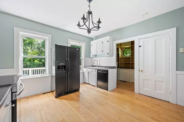 Hanson, MA 02341,661 Main St