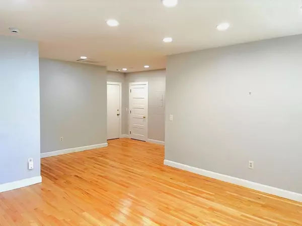 Amherst, MA 01002,500 West St. #6